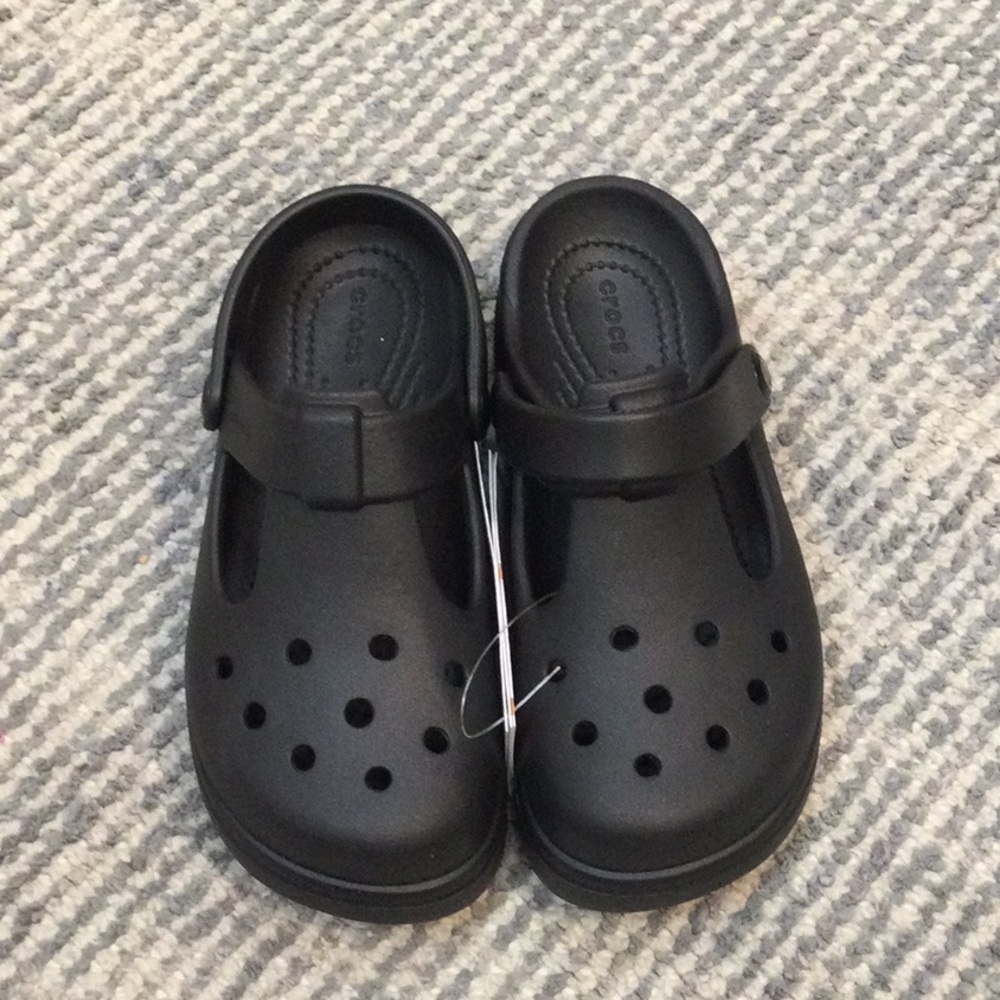 Croc Mary Janes NWT